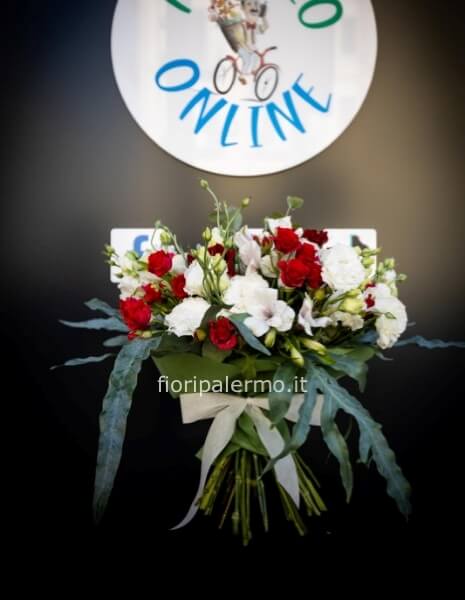 bouquet floreale red and white